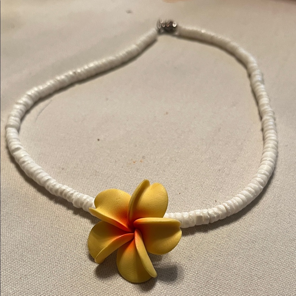 Classic Hawaiian style plumeria, choker beach bohemian y2k surfer necklace